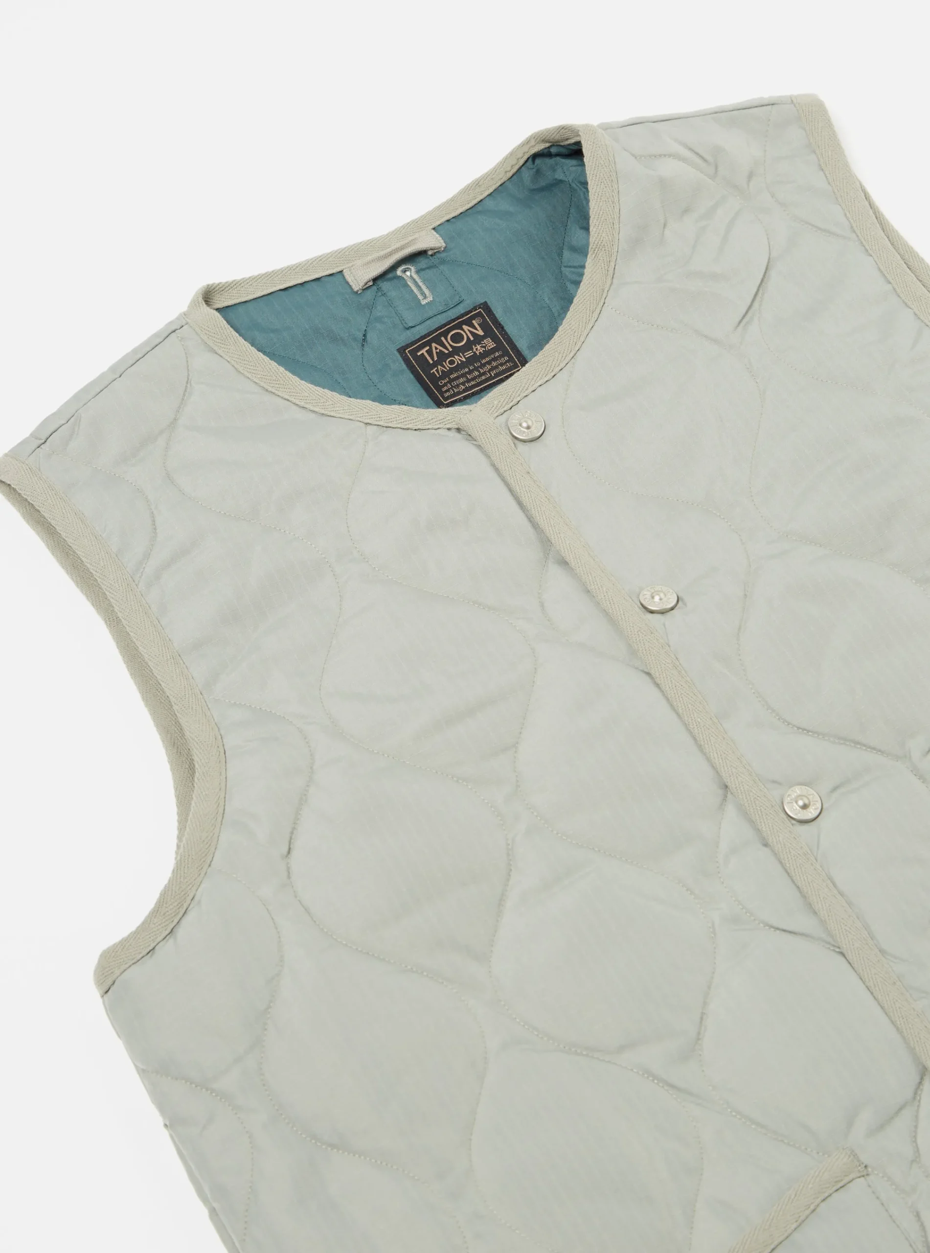 Clearance Taion Military Crew Neck Down Vest In Sage Green Ripstop Men Waistcoats & Gilets.