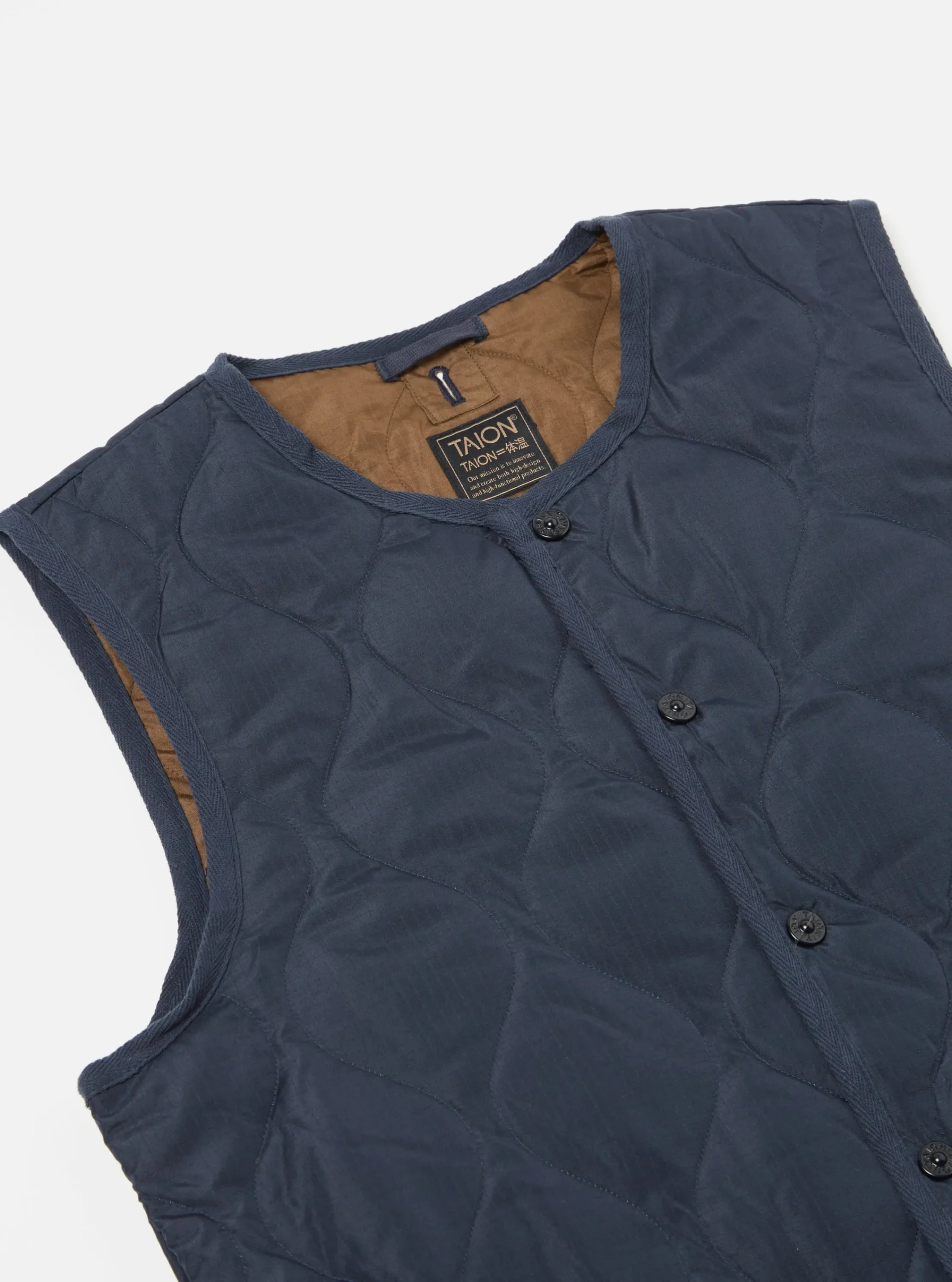 Fashion Taion Military Crew Neck Down Vest In Dark Navy Ripstop Men Waistcoats & Gilets.