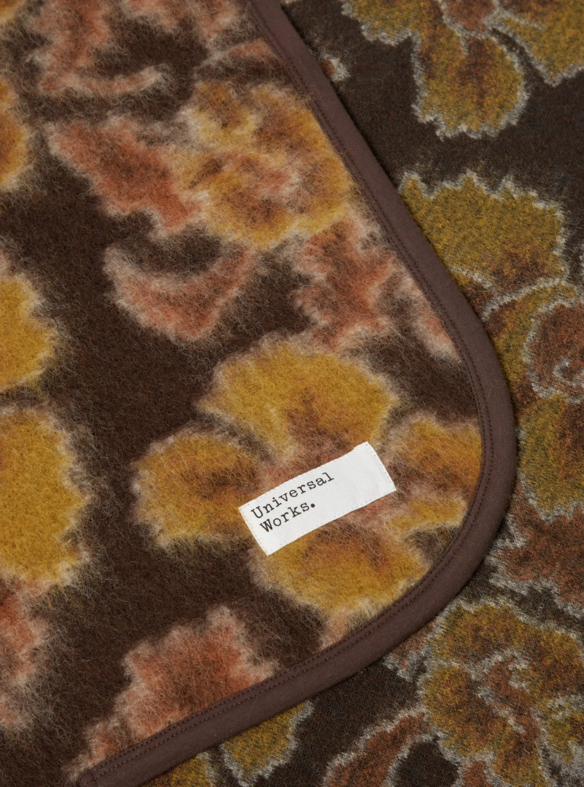 Fashion Blanket In Brown Flower Fleece Men Accessories.