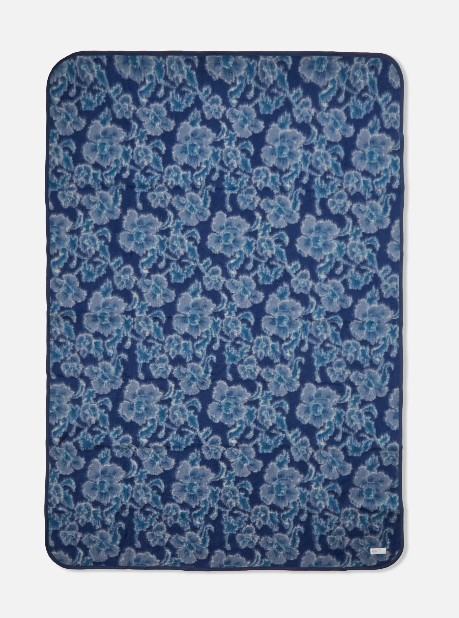 Store Blanket In Navy Flower Fleece Men Accessories.