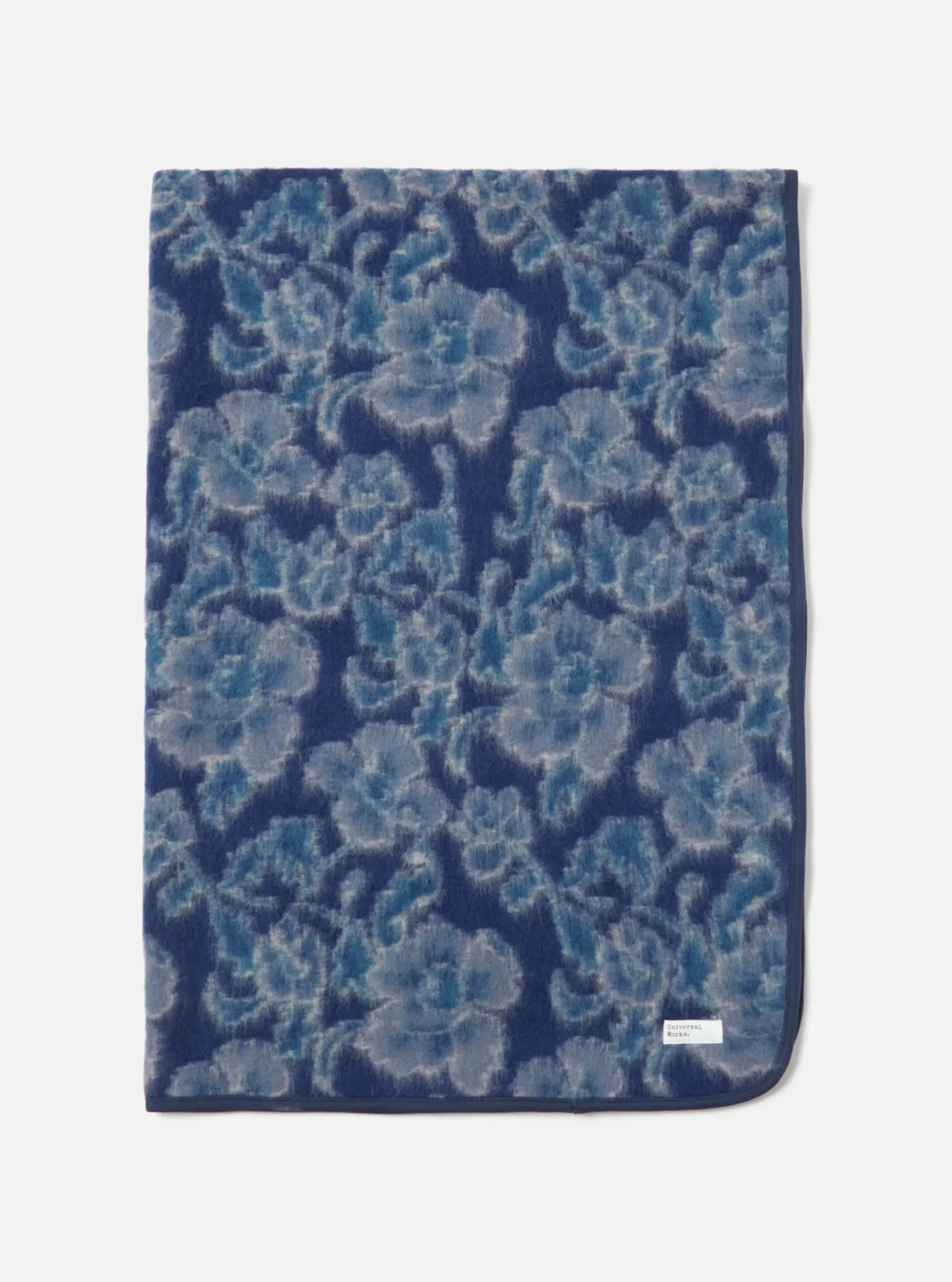 Store Blanket In Navy Flower Fleece Men Accessories.