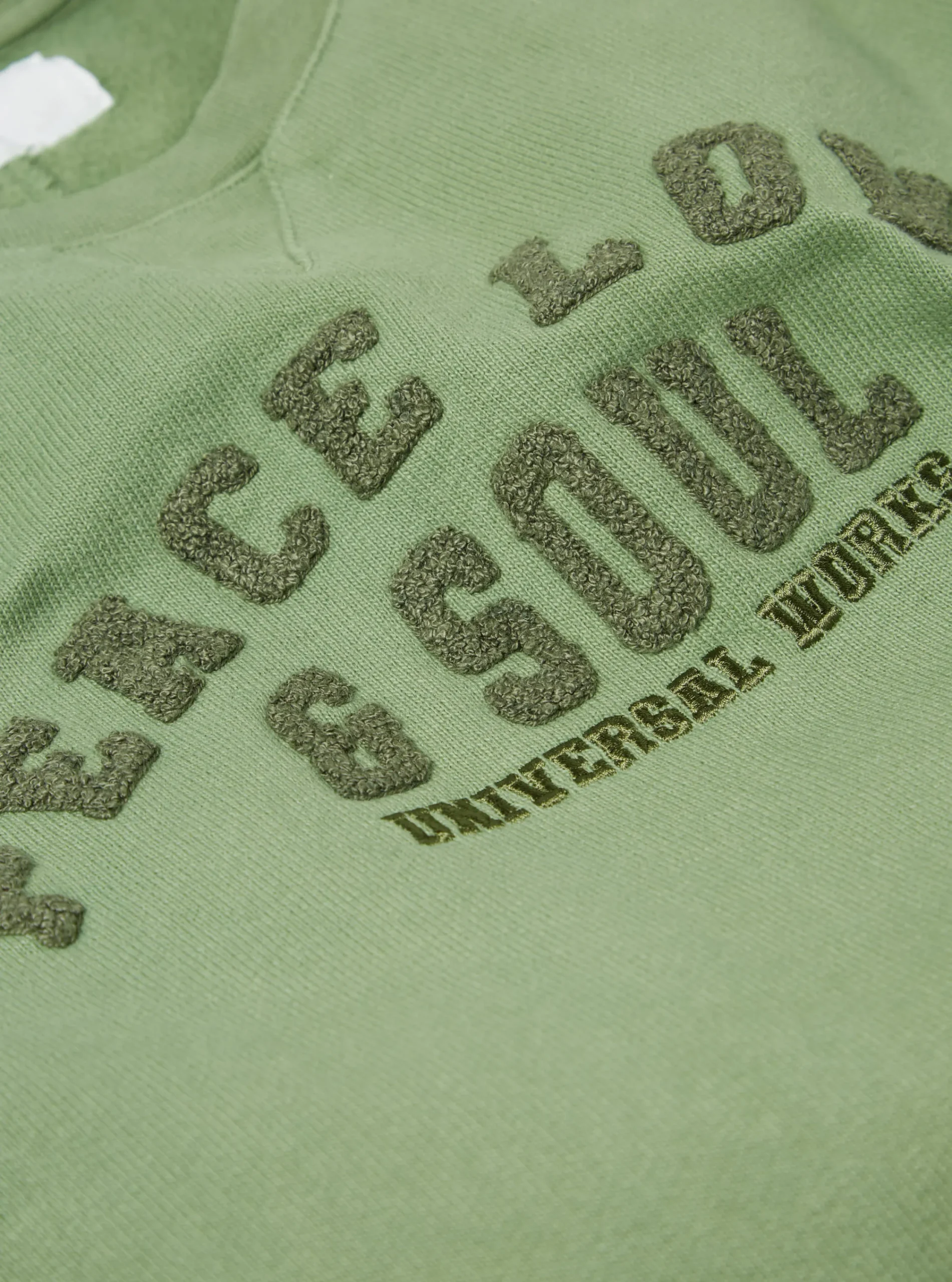 New Classic Crew Sweatshirt In Green Dry Brushback Pls Men Tees & Sweats.