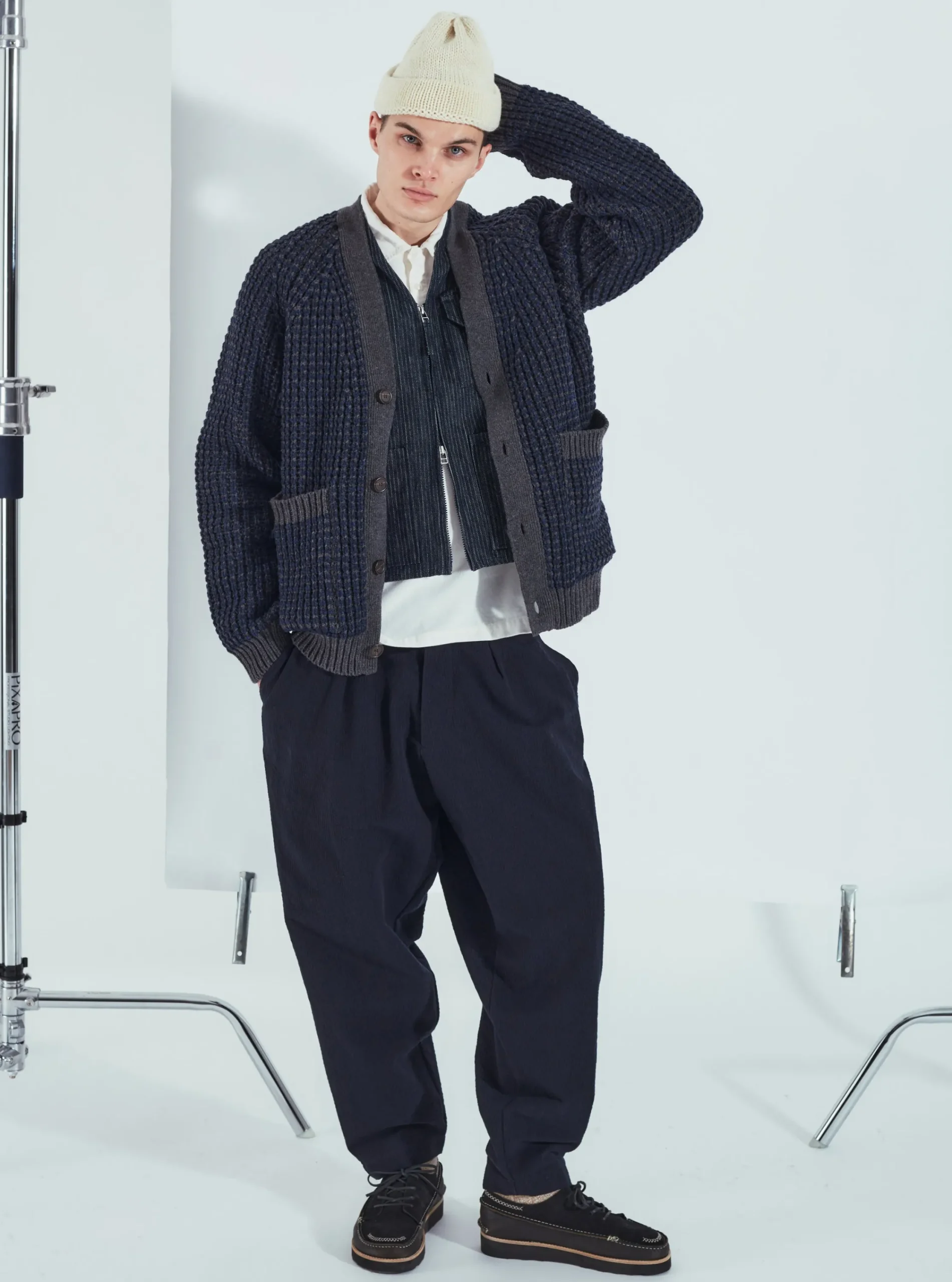 Cheap Pleated Track Pant In Navy Wool Cotton Seersucker Men Suiting.
