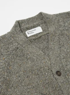 Shop Vince Cardigan In Grey Lambswool Fleck Men Knitwear.
