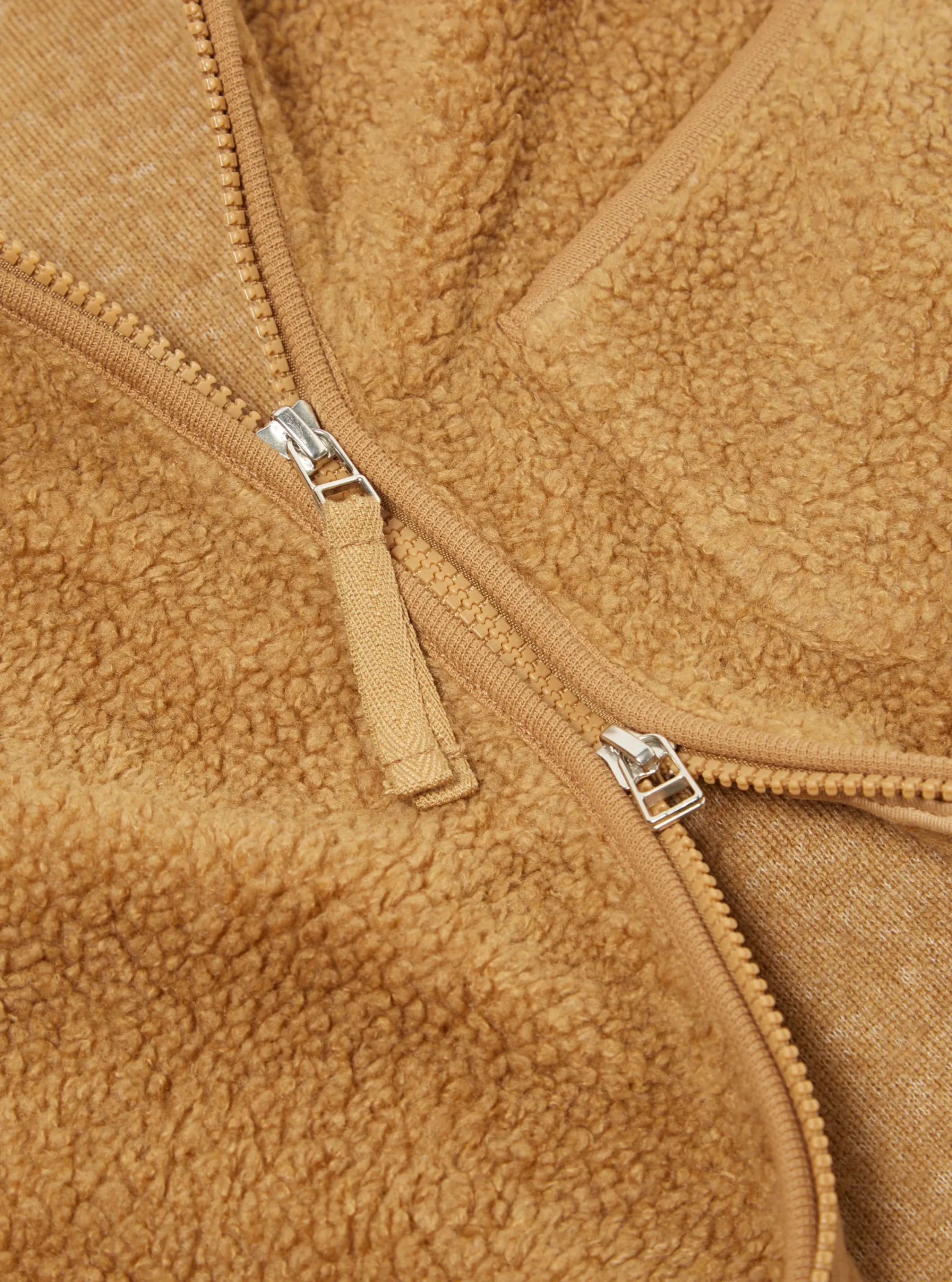 Outlet Zip Gilet In Sand Mountain Fleece Men Fleece.