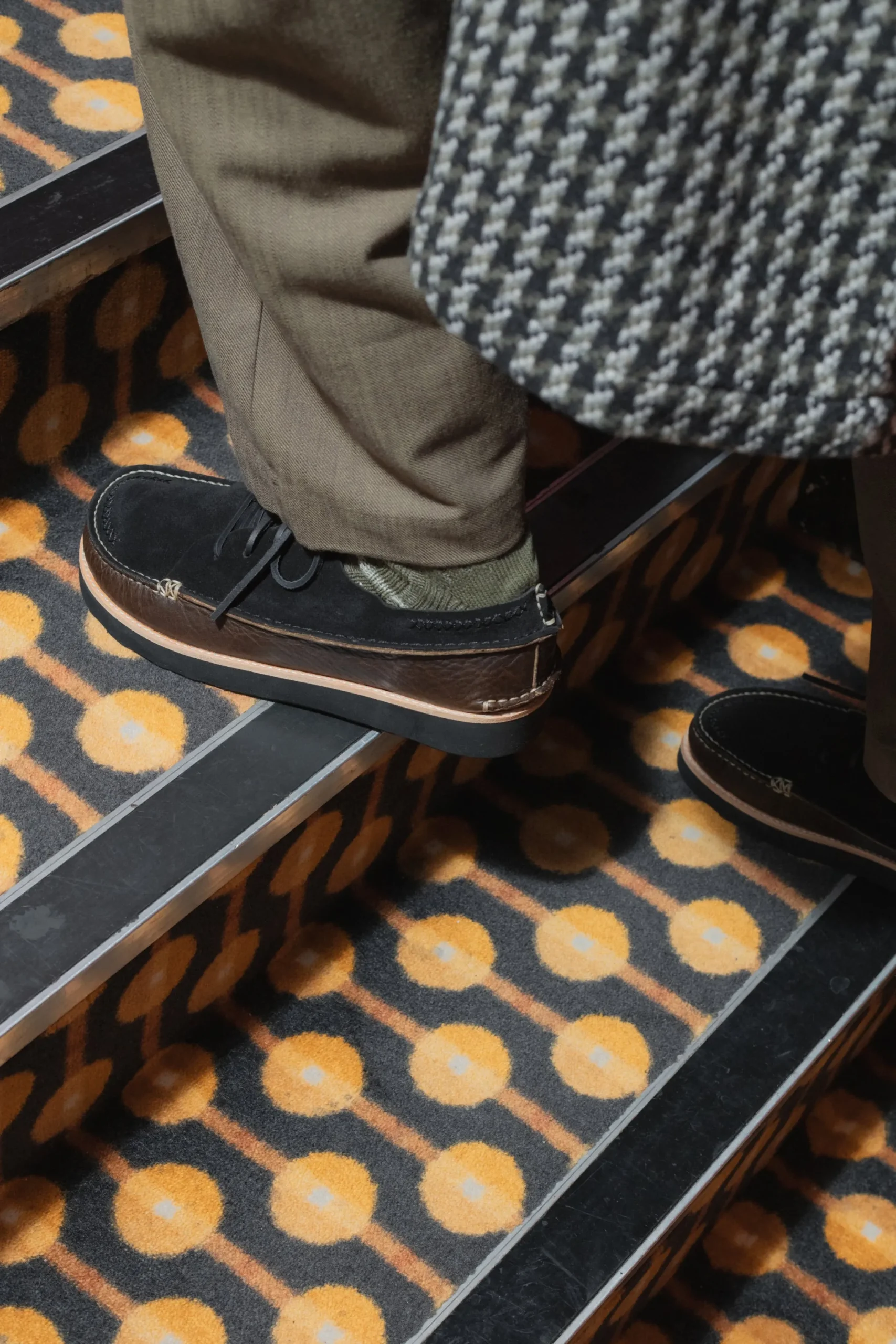 New Yogi X Finn In Black/Khaki Suede/Tumbled Leather Men Footwear.